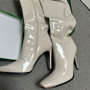Elegant Cream Patent Leather Heeled Boots